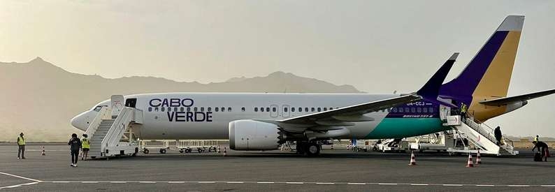 Cabo Verde Airlines B737-8